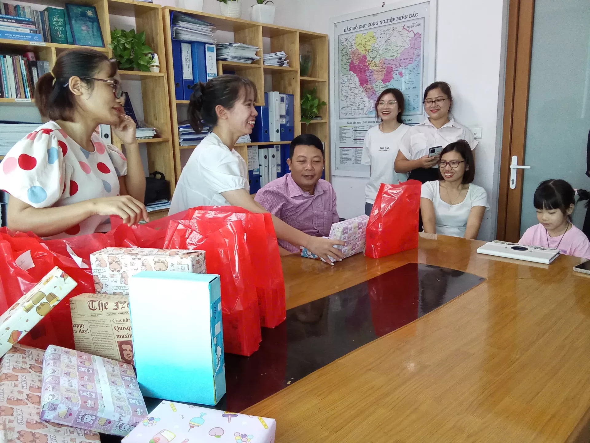 Trung thu tại văn phòng Trường Thành TISTCO