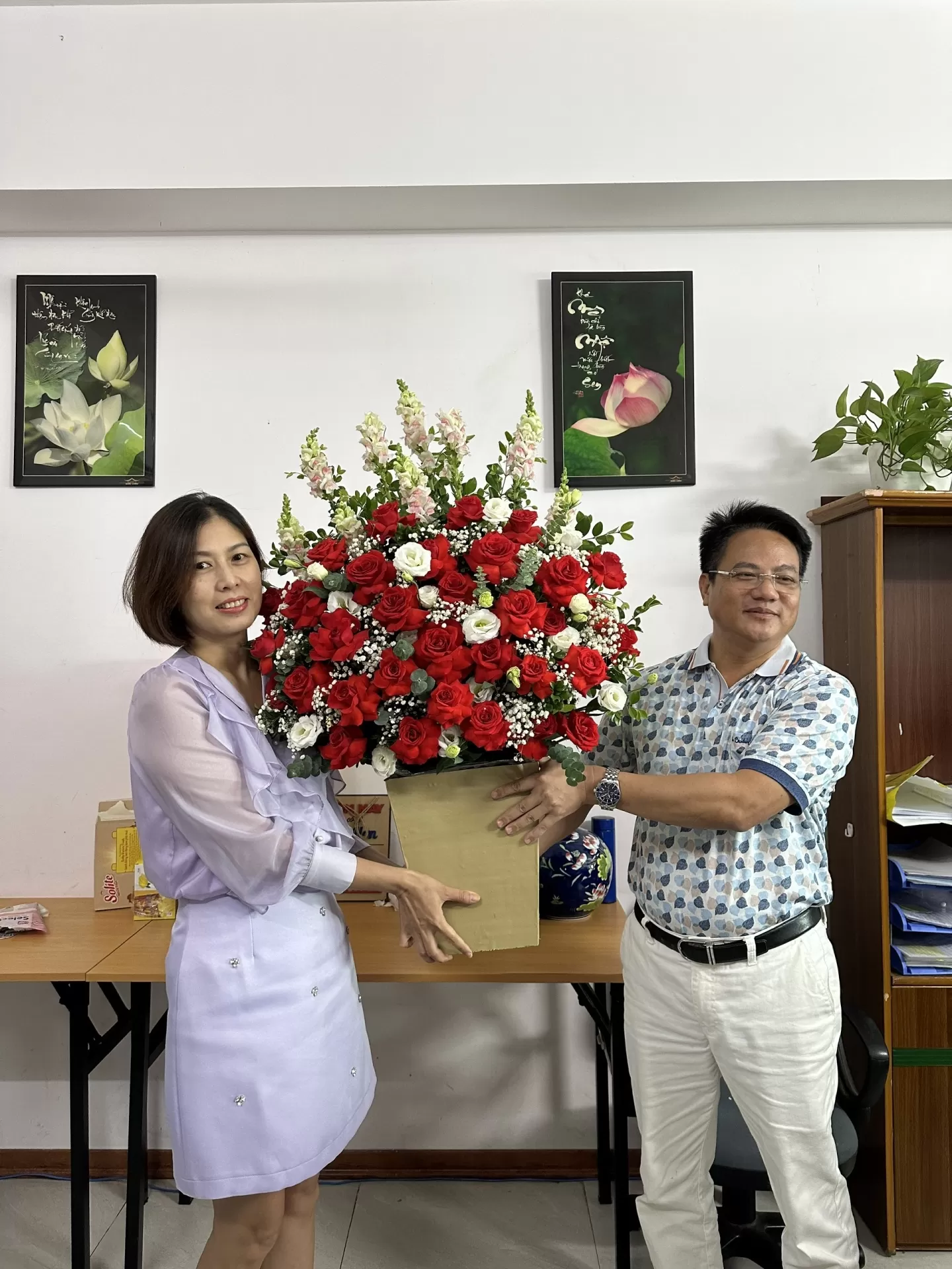 Chúc Mừng Ngày Phụ Nữ Việt Nam 20-10